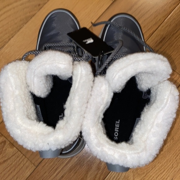 Sorel carnival ankle boots in quarry, size 7.5, NWT, never worn - Picture 6 of 10